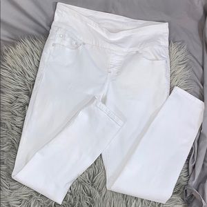 White Jag Jeans. Size 8.